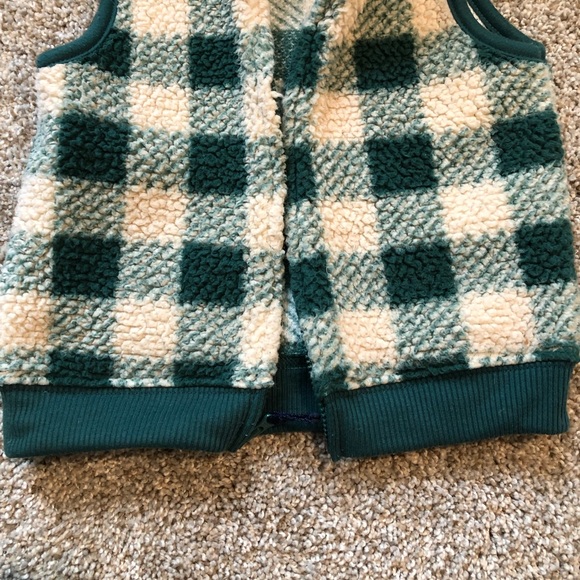 Carters 18 Month Green & Cream Sherpa Zip Up Vest- EUC - Picture 6 of 11
